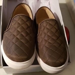 Steve madden ladies olive Size 6.5